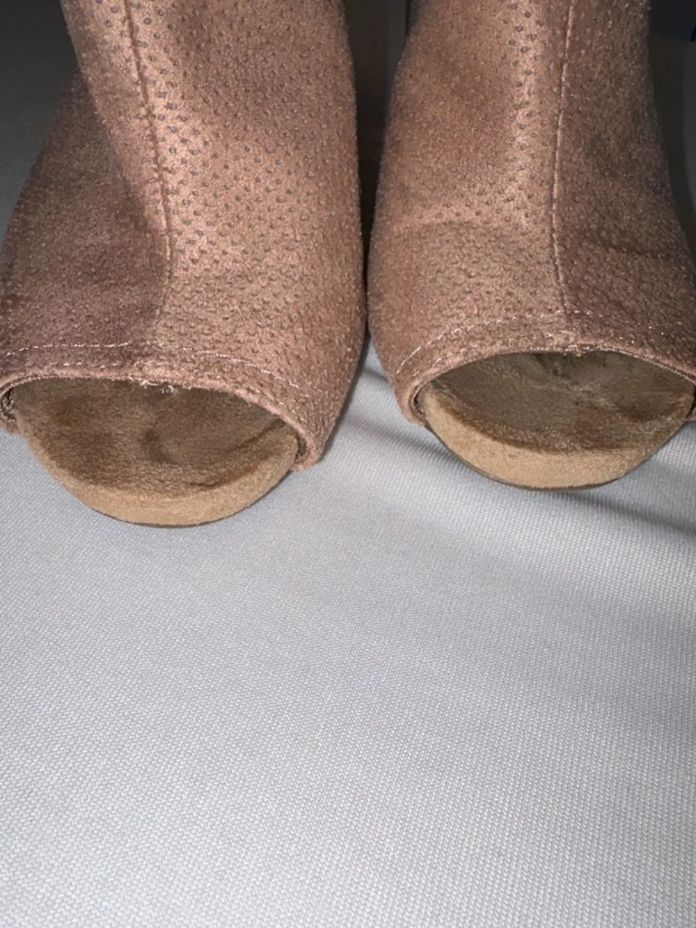 Life Stride Metallic Rose Open-Toe Perforated Wedge Sandals 3.5” Heel size 6.5